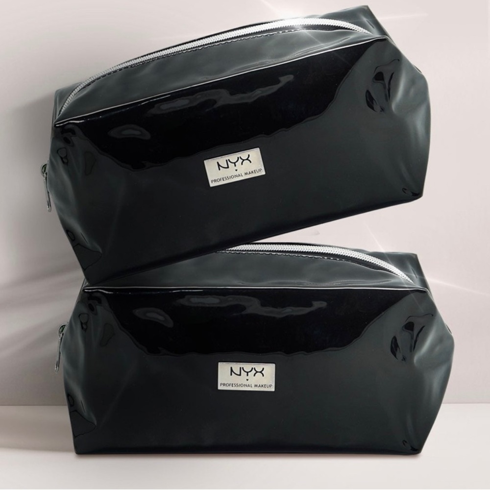 NYX Black Makeup Bag - Picture 3 of 4